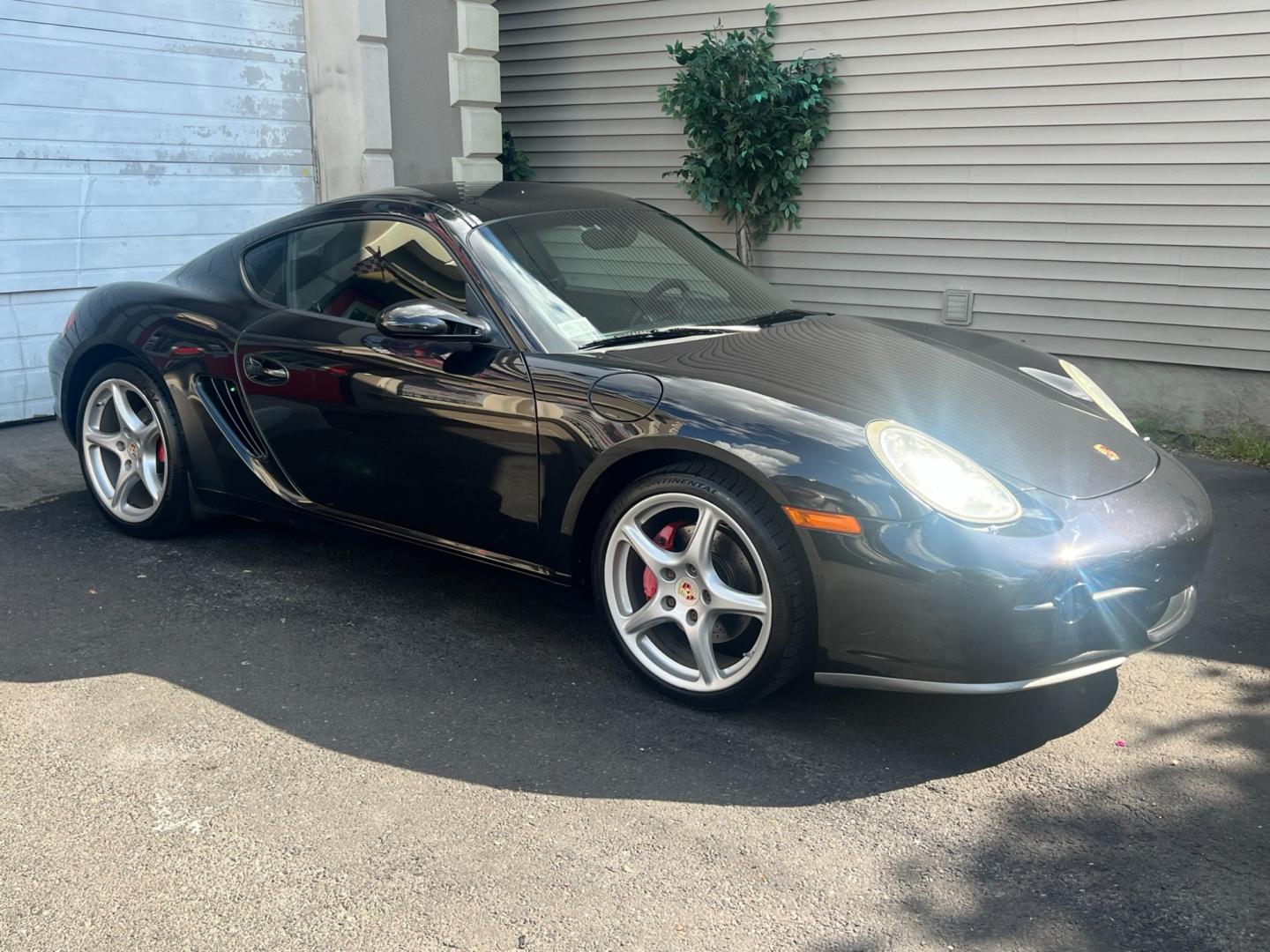 2006 BLACK /Black Leather Porsche Cayman s (WP0AB29846U) with an 3.4L H6 DOHC 24V engine, located at 1018 Brunswick Ave, Trenton, NJ, 08638, (609) 989-0900, 40.240086, -74.748085 - Photo#11